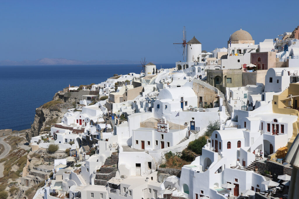 Oia | Greece Travel Guide | Glow Be Lovely