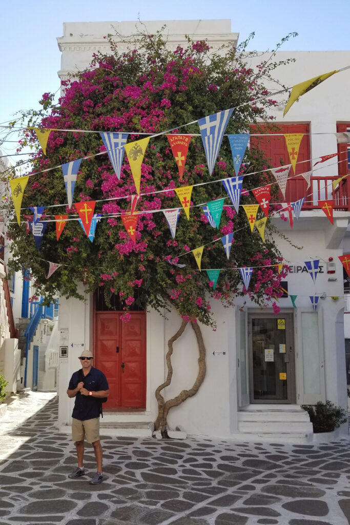 Greece Travel Guide: The Best of Santorini & Mykonos | Glow Be Lovely
